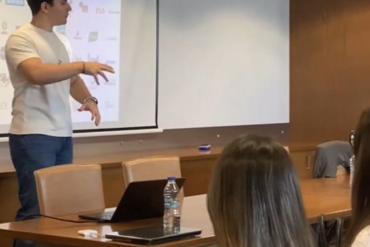 Yeni Medya ve İletişim Bölümü