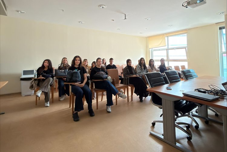 Yeni Medya ve İletişim Bölümü